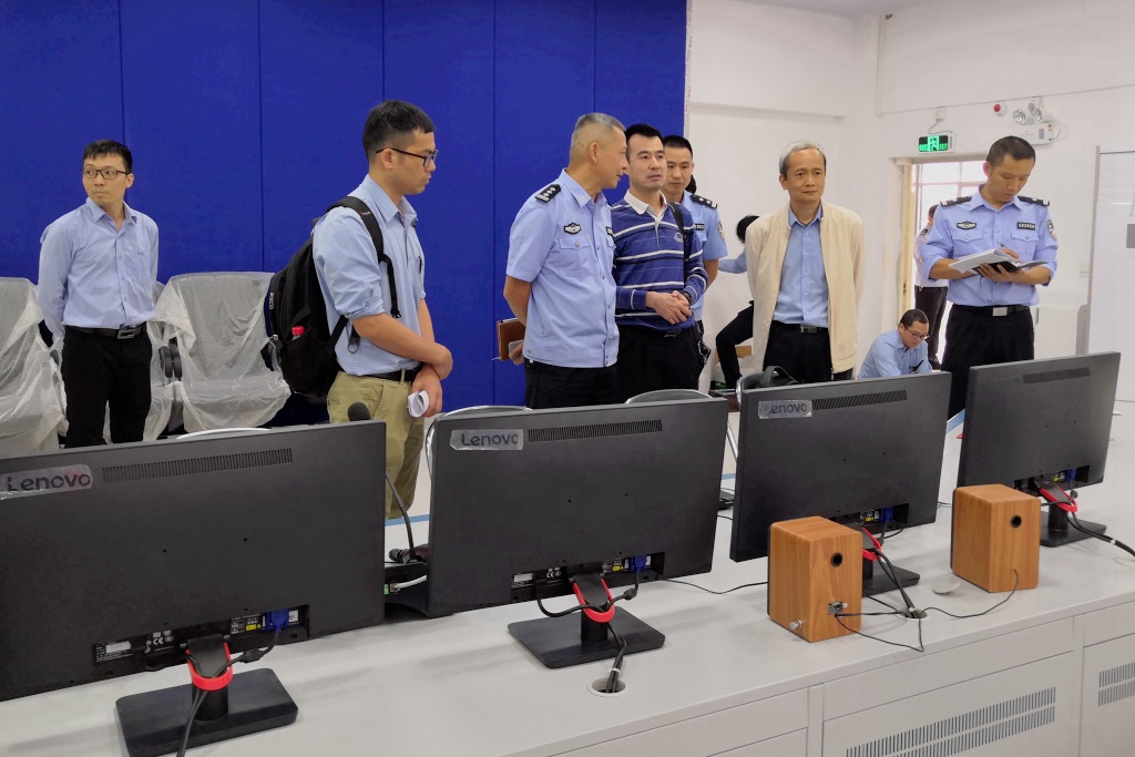 省监管总队到看守所检查项目建设情况(10月12日)